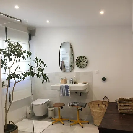 La Traversiere Guest house Tours